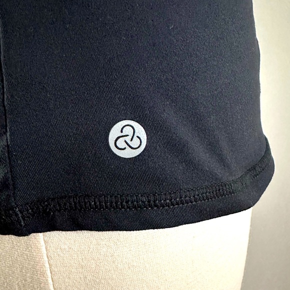 Zella athletic tank top with shelf bra and removable pads. Black, size S - Picture 4 of 5